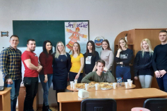 1-magistry-turisty-proshhajutsya-s-Masleniicej