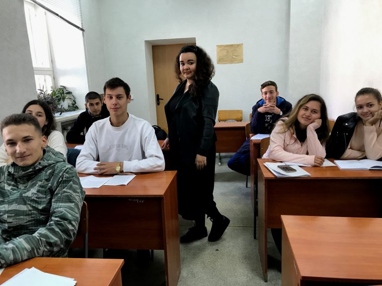 Дискуссия на английском языке на тему «Travelling in Crimea: Advantages and Disadvantages»
