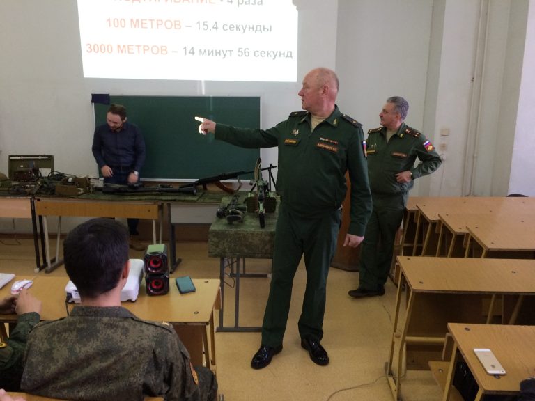Военный учебный центр КФУ им. В.И. Вернадского проводит Урок мужества в Институте иностранной филологии