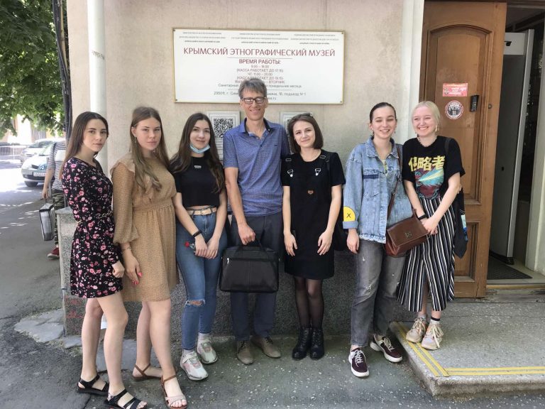 Студенты и преподаватели кафедры украинской филологии посетили музей украинской вышивки