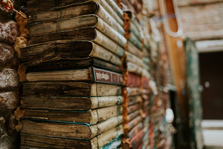 Отчёт о проведении мероприятия «Знакомство с фондом редкой книги», проводит кафедра иностранных языков № 4 29 сентября – 5 октября 2022 года