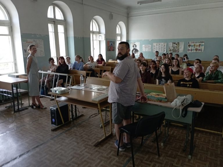 Обучающиеся бакалавриата и магистратуры Института филологии КФУ им.В.И.Вернадского встретились с работодателем