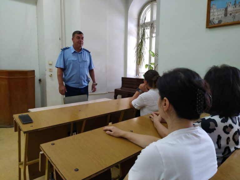 Институт филологии КФУ им.В.И.Вернадского проводит мероприятие ко Дню солидарности в борьбе с терроризмом