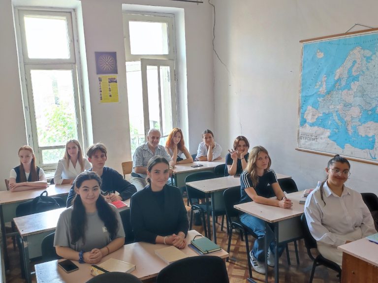 Кураторский час со студентами 1-го курса Института филологии КФУ им.В.И.Вернадского