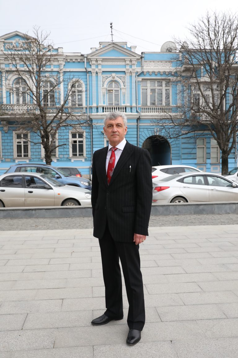 Приветственное слово директора Института филологии Петренко А.Д. обучающимся и сотрудникам в связи со 107-летней годовщиной со дня основания КФУ им.В.И.Вернадского