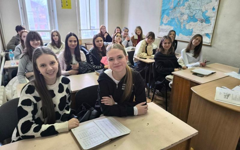 Институт филологии КФУ им.В.И.Вернадского проводит профориентационную работу с учащимися МБОУ им.Н.Р.Андреева (г.Бахчисарай)