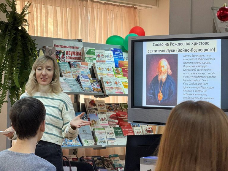 Χαρά και Φως! В Симферополе отметили Рождество Христово  по-гречески