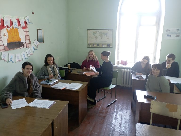 Обучающиеся Института филологии КФУ им.В.И.Вернадского сдают документы на ПГАС