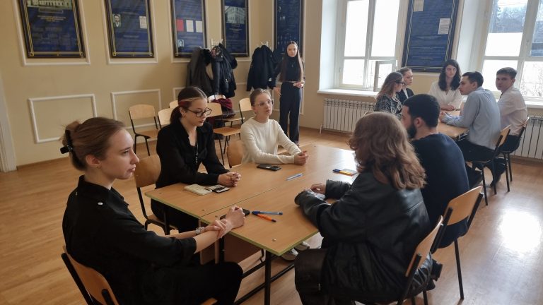 Кафедра иностранных языков №2 ИФ КФУ им.В.И.Вернадского принимает участие в Межвузовской студенческой олимпиаде по юридическому английскому