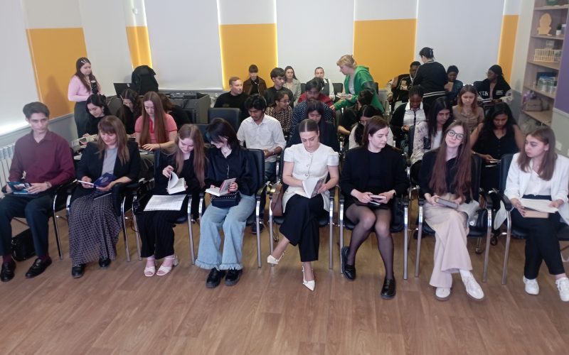 Круглый стол «Филология без границ: выбор молодых» в рамках XI Международного научного конгресса «Филология. Социальная и национальная вариативность языка и литературы» Молодежном центре «Чехов»